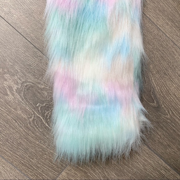 Superdown Shiloh Faux Fur Jacket Pastel Size M - Picture 12 of 17